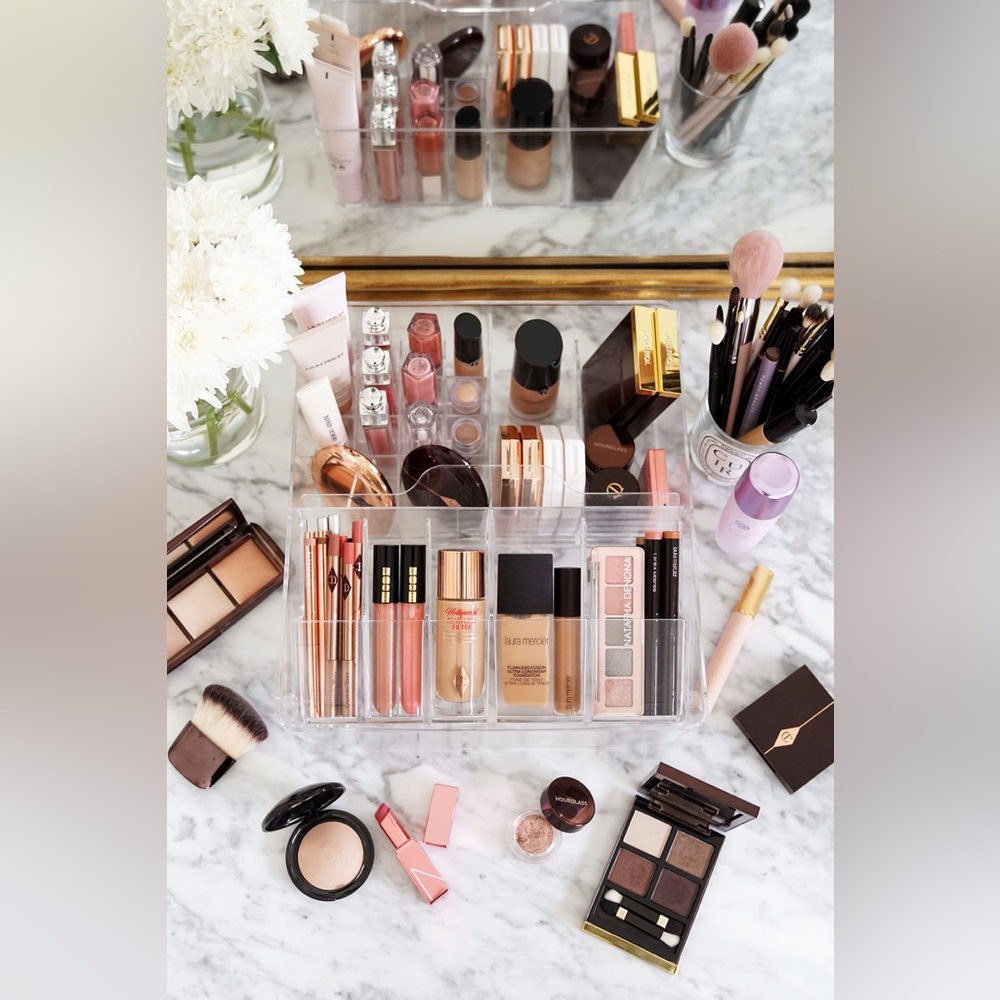 Makeup unlisted
